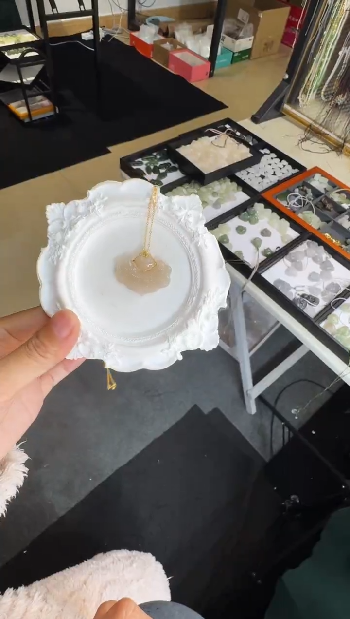 【闪购商品】和田玉颈饰未镶嵌藕粉同心锁