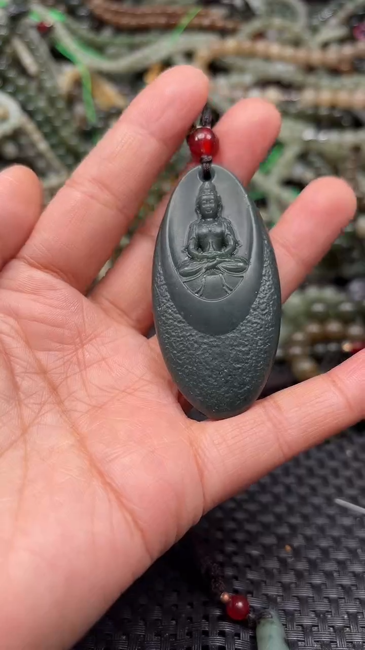 颈饰未镶嵌和田玉1