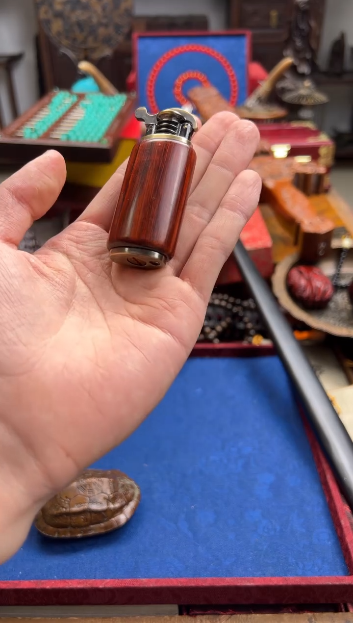 檀香紫檀（小叶紫檀）——————瓷———————21