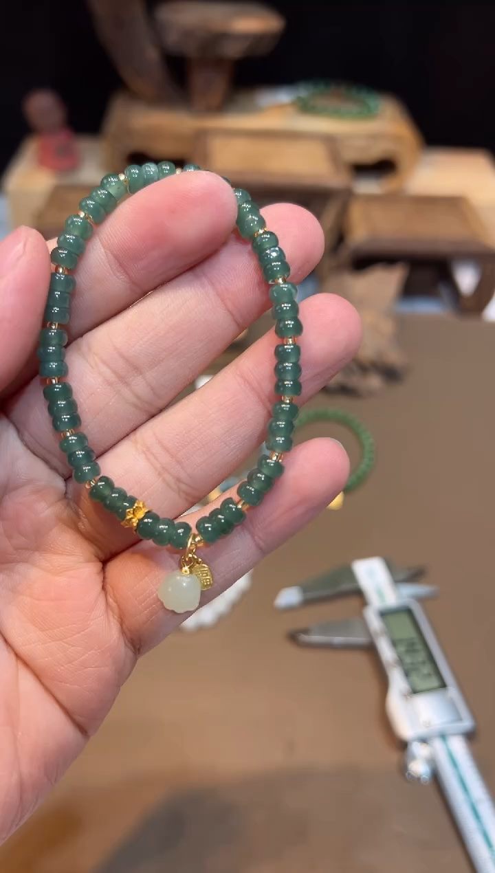 【闪购商品】翡翠手饰未镶嵌手饰@@A6462