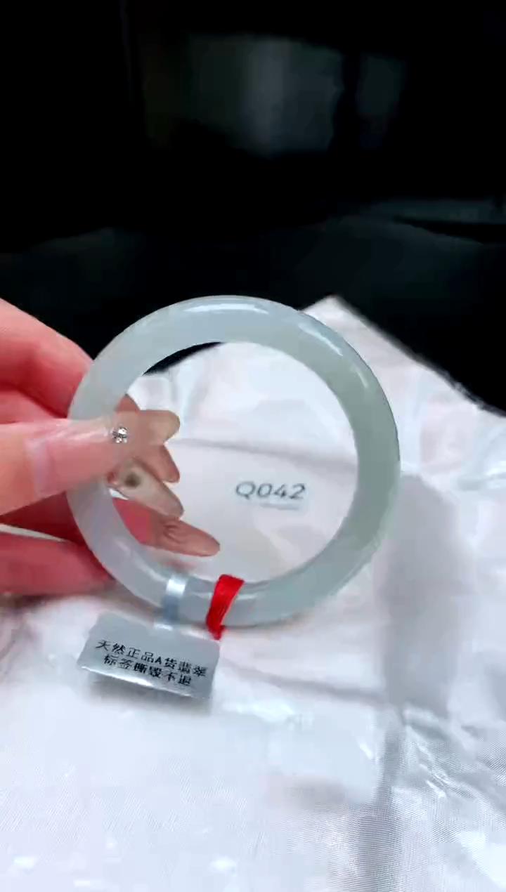 【闪购商品】翡翠手镯未镶嵌缅甸天然A货翡翠