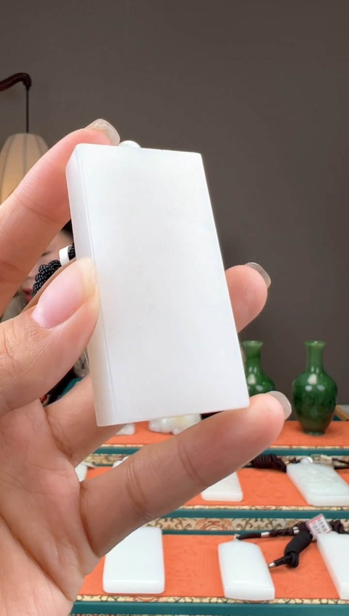 【闪购商品】和田玉颈饰未镶嵌1