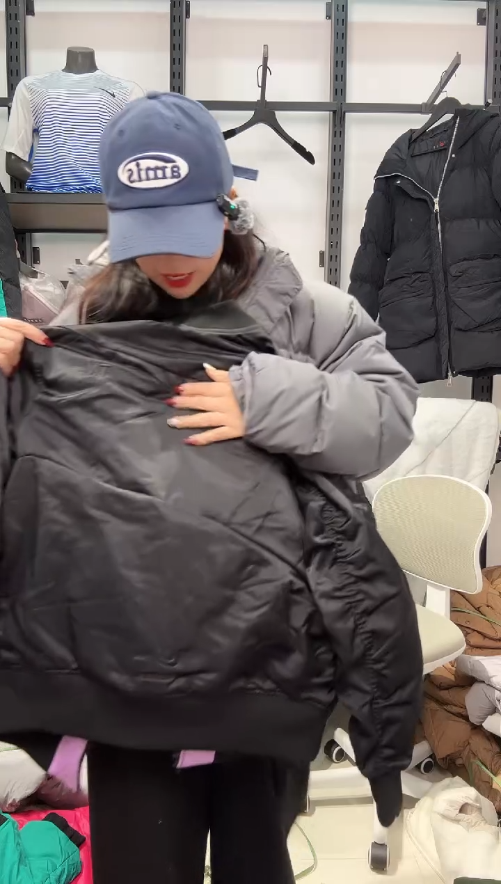 2348闪购编码 Nike/Joedan运动卫衣裤以直播间过款为准 尺码·170