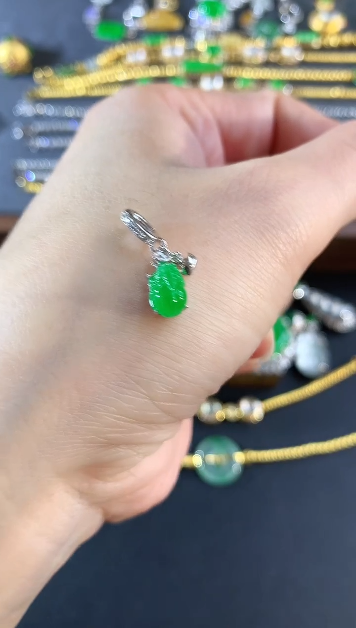 吊坠(不含链)18K金镶嵌翡翠221|