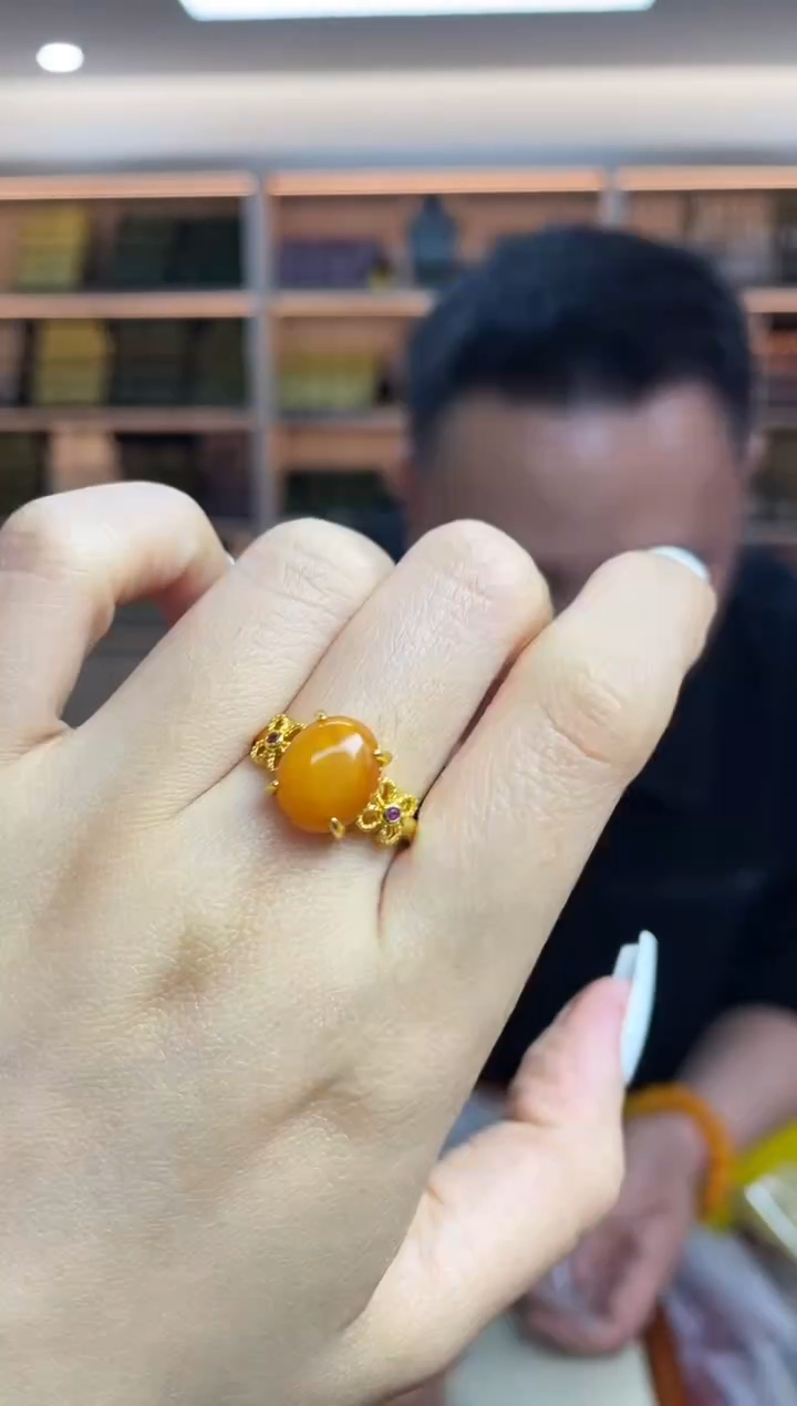 【闪购商品】蜜蜡裸石未镶嵌多样性发一件