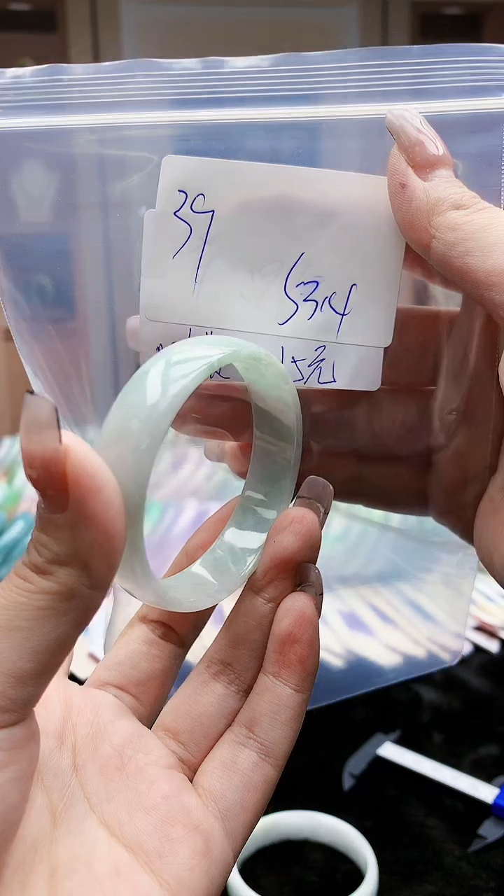 【闪购商品】翡翠手镯未镶嵌1034701446