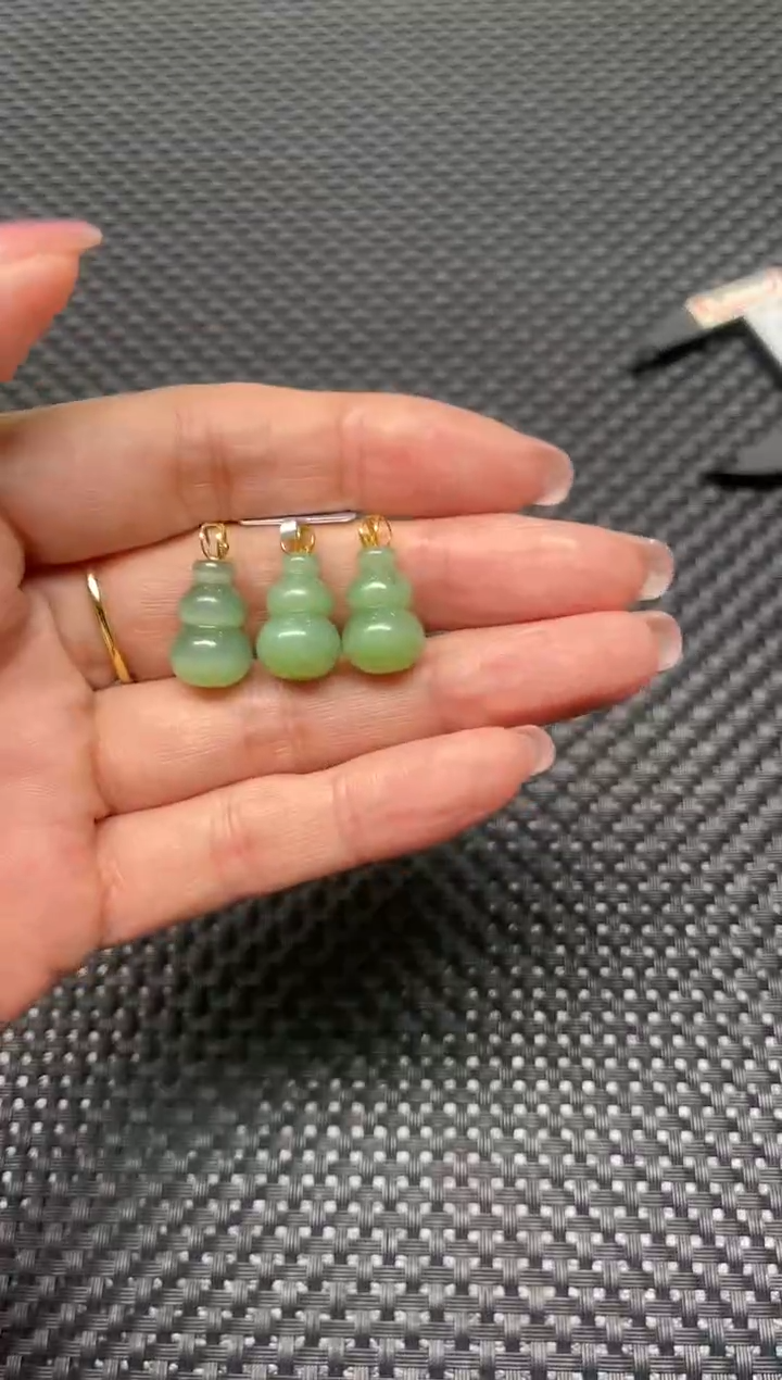 【闪购商品】和田玉18K金镶嵌吊坠多样性发1件