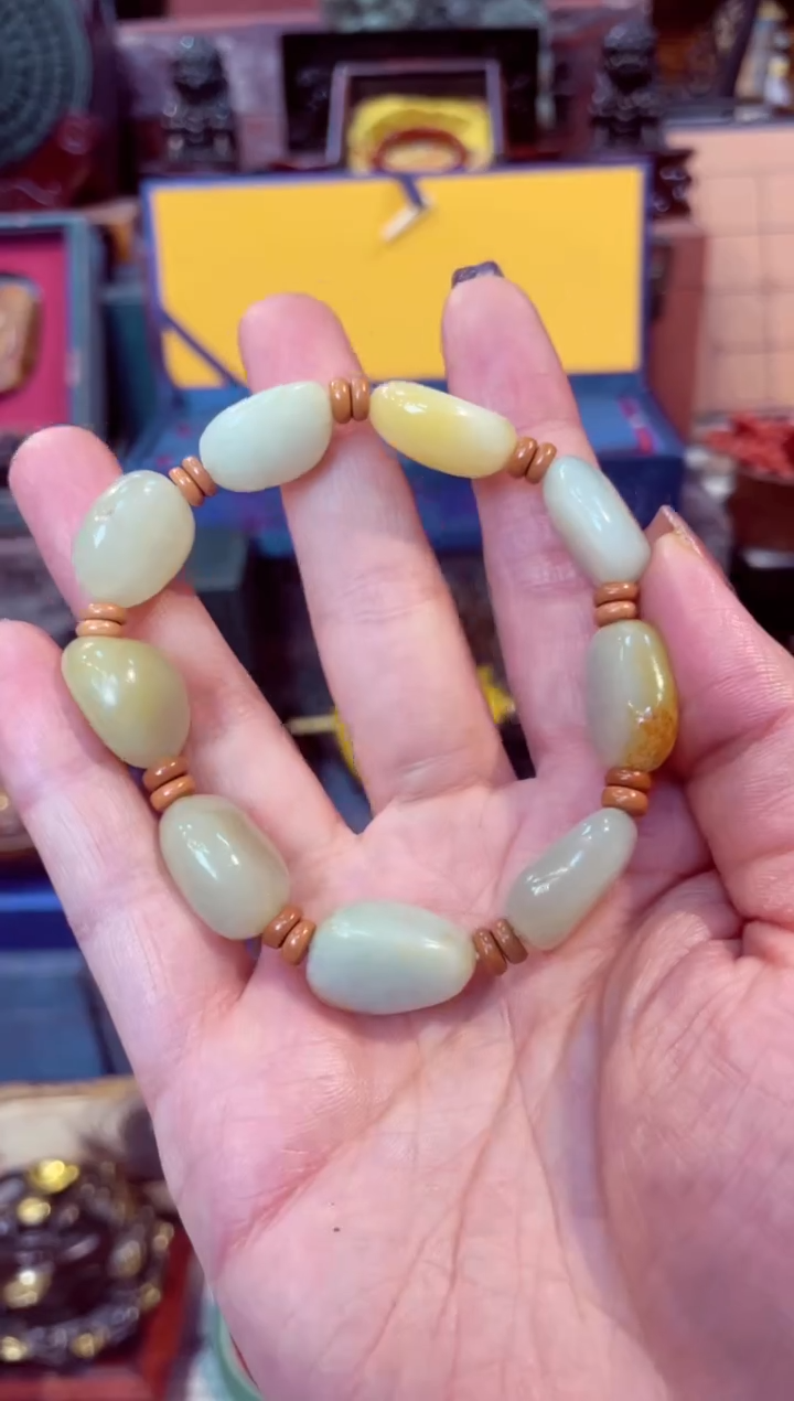 【闪购商品】和田玉手串未镶嵌               
