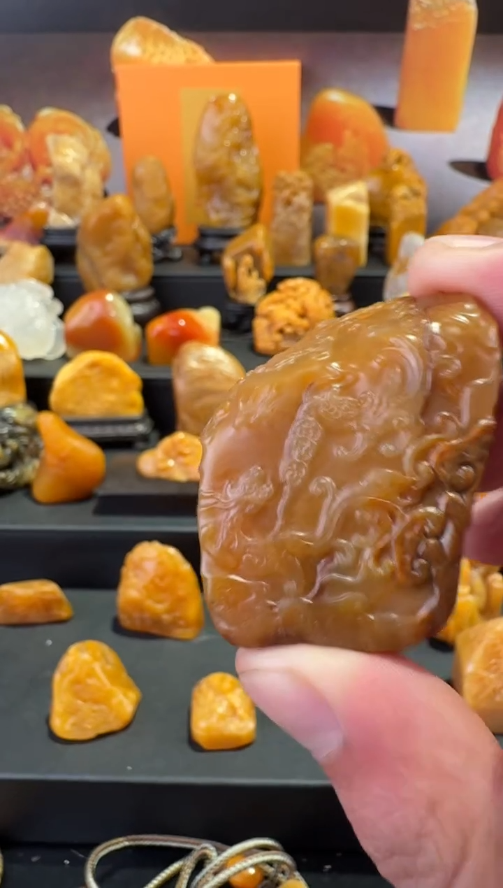 【闪购商品】田黄石半知田黄直播间