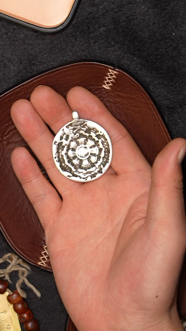 【闪购商品】冲赛康胡子哥，藏传九宫八卦牌121