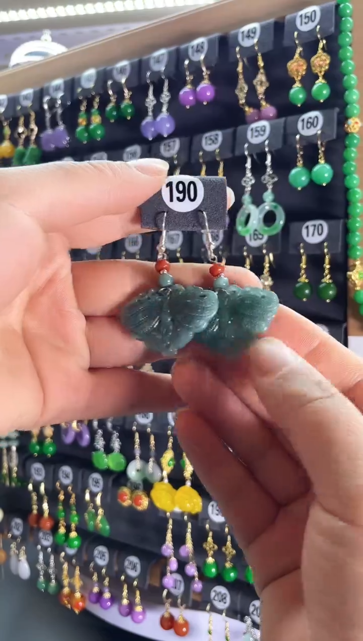 【闪购商品】翡翠耳饰银S925镶嵌190...