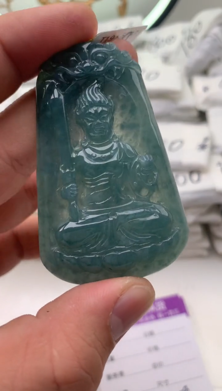 【闪购商品】翡翠颈饰未镶嵌不动明王【品质一般介意慎拍】