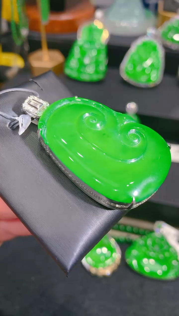 【闪购商品】翡翠颈饰银S925镶嵌50一季