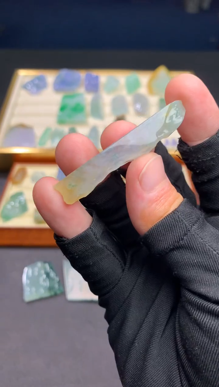 定制翡翠未镶嵌         