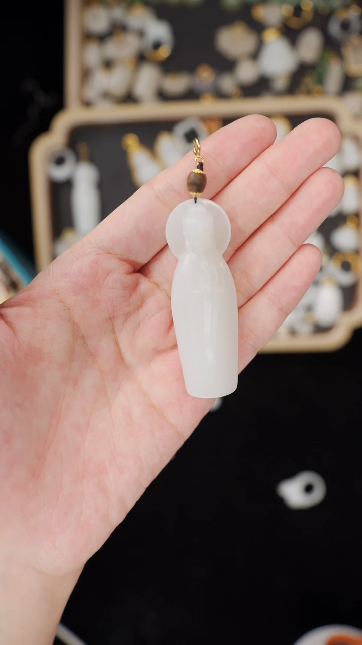 和田玉18K金镶嵌吊坠(不含链)ᝰ**ꪝ吊坠