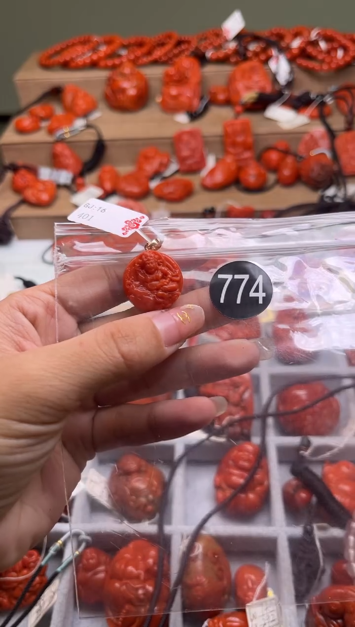 【闪购商品】南红玛瑙珠宝奇石未镶嵌774