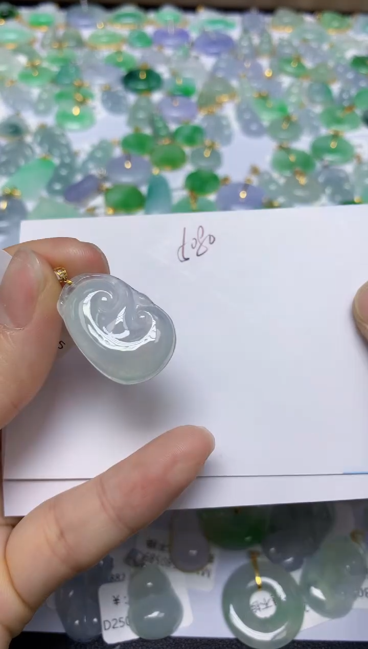 【闪购商品】翡翠挂件18K金镶嵌 天然翡翠A货