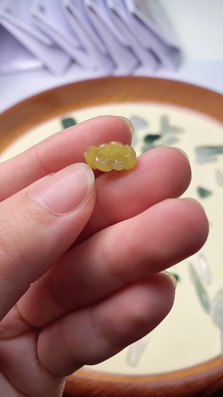 【闪购商品】翡翠挂件未镶嵌荷花