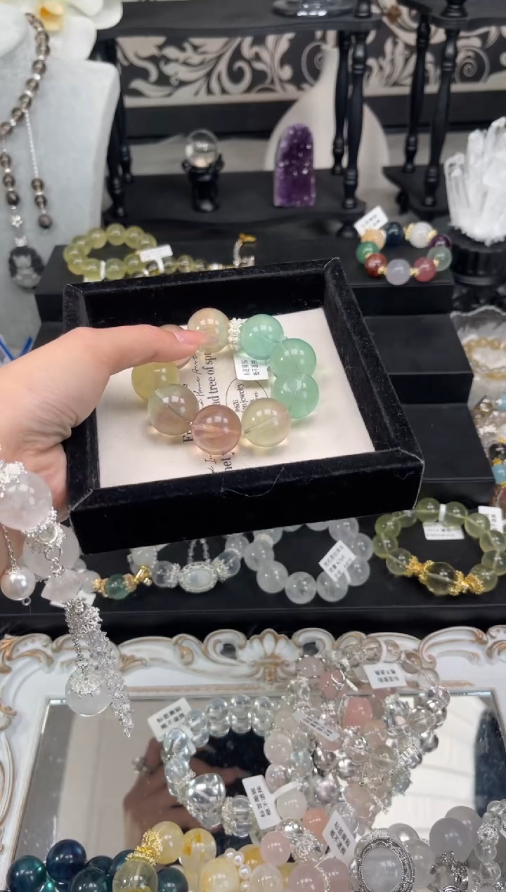 【闪购商品】水晶手链未镶嵌天然水晶 多样性发货