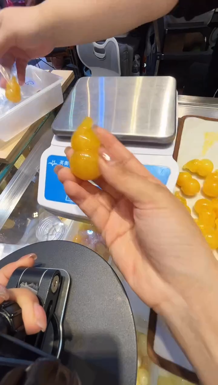 裸石蜜蜡未镶嵌定99总 20.3 g总2800