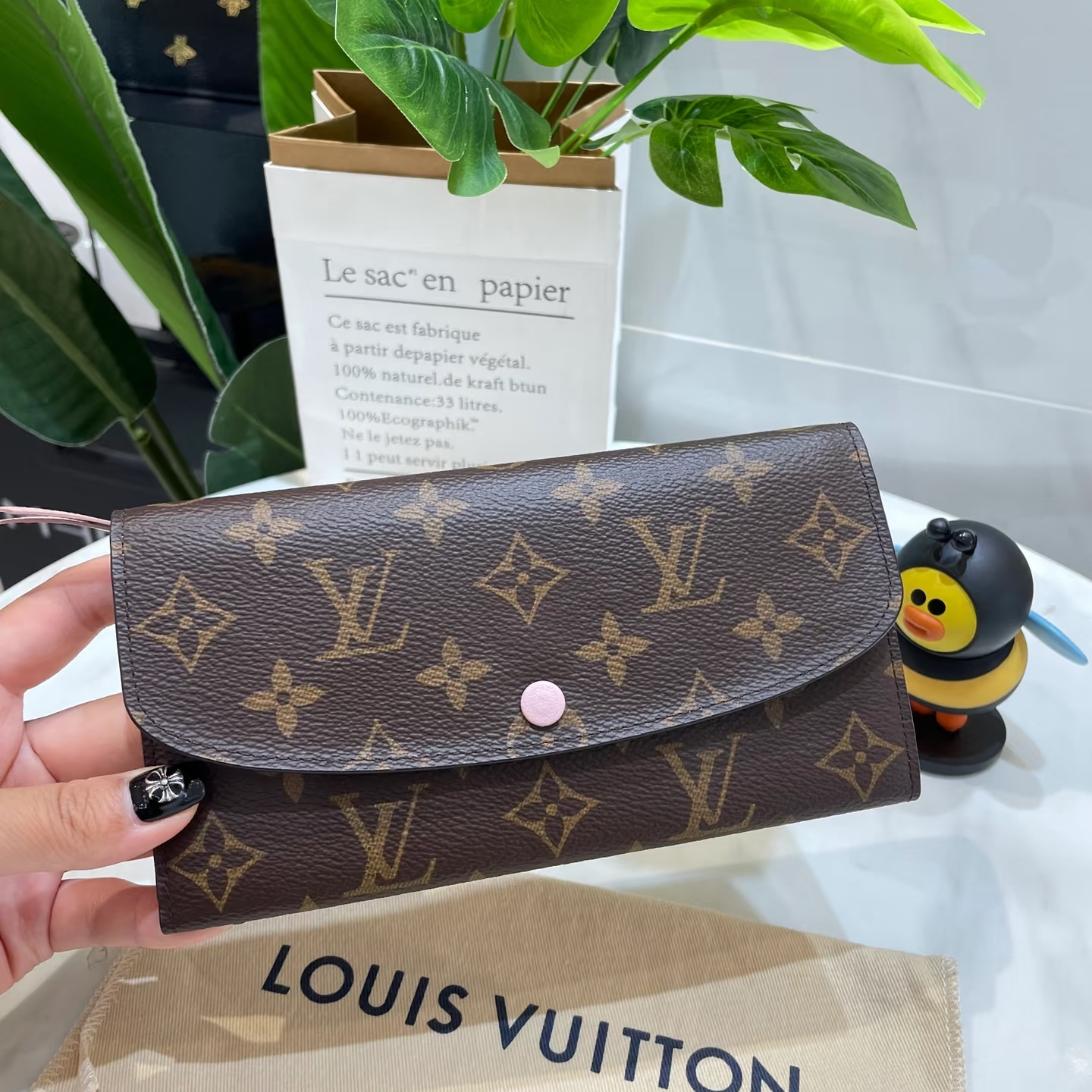 99新 LouisVuitton/路易威登 花花Emilie 豆子钱夹 老花 PVC 2017