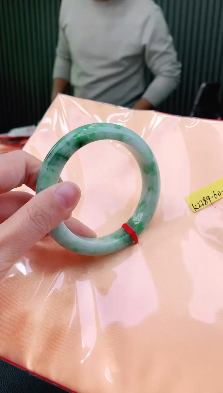 未镶嵌手镯翡翠60