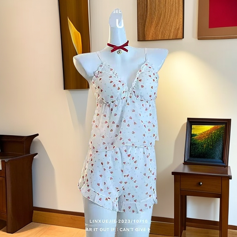 风草莓夏季吊带睡衣套装领短裤甜美可爱家居服带胸垫韩版两件套装