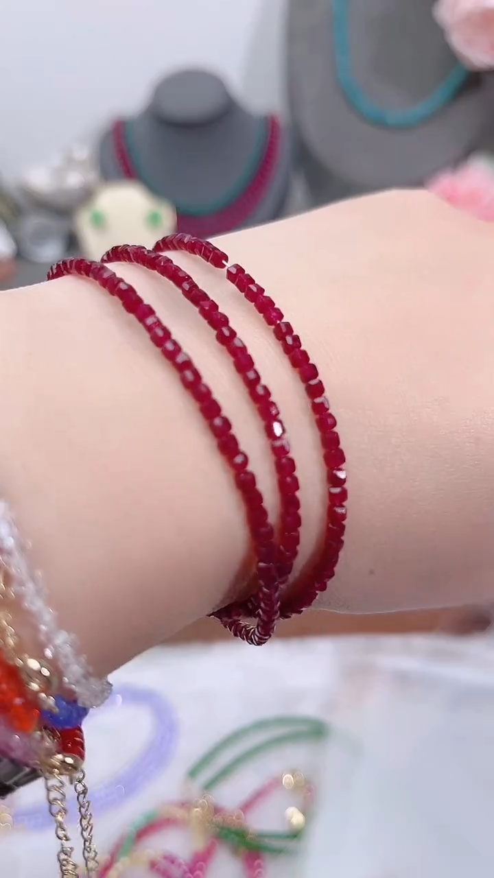 银S925镶嵌手链红宝石三圈姨妈99