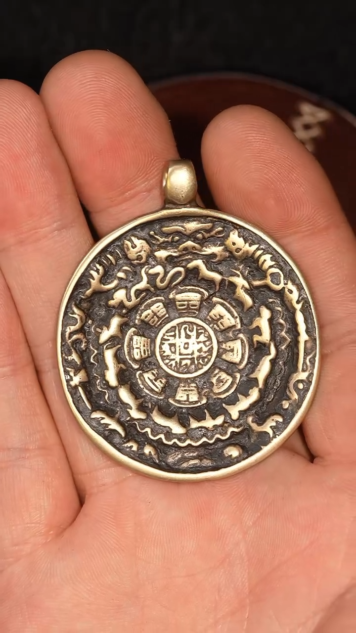 冲赛康胡子哥，藏传九宫八卦牌194