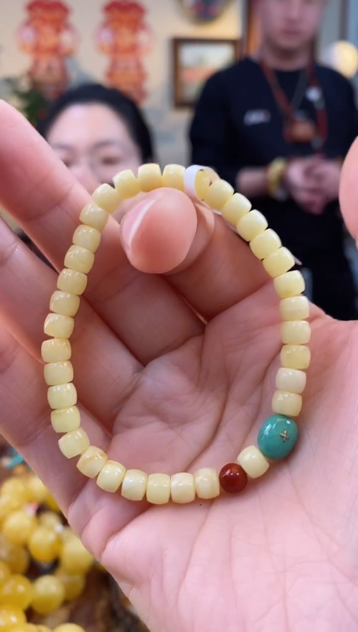 【闪购商品】琥珀手串未镶嵌手串