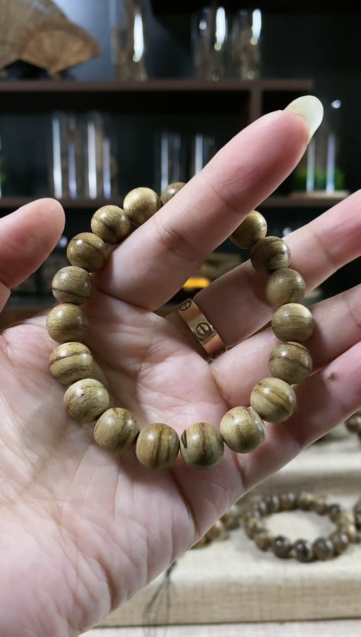 沉香手串达拉干虎斑老料11MM单圈