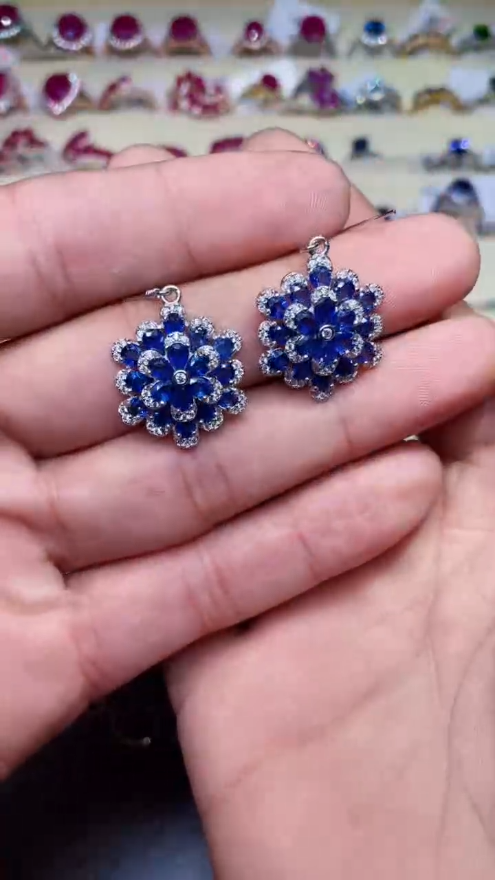 【闪购商品】蓝宝石耳饰银S925镶嵌..........