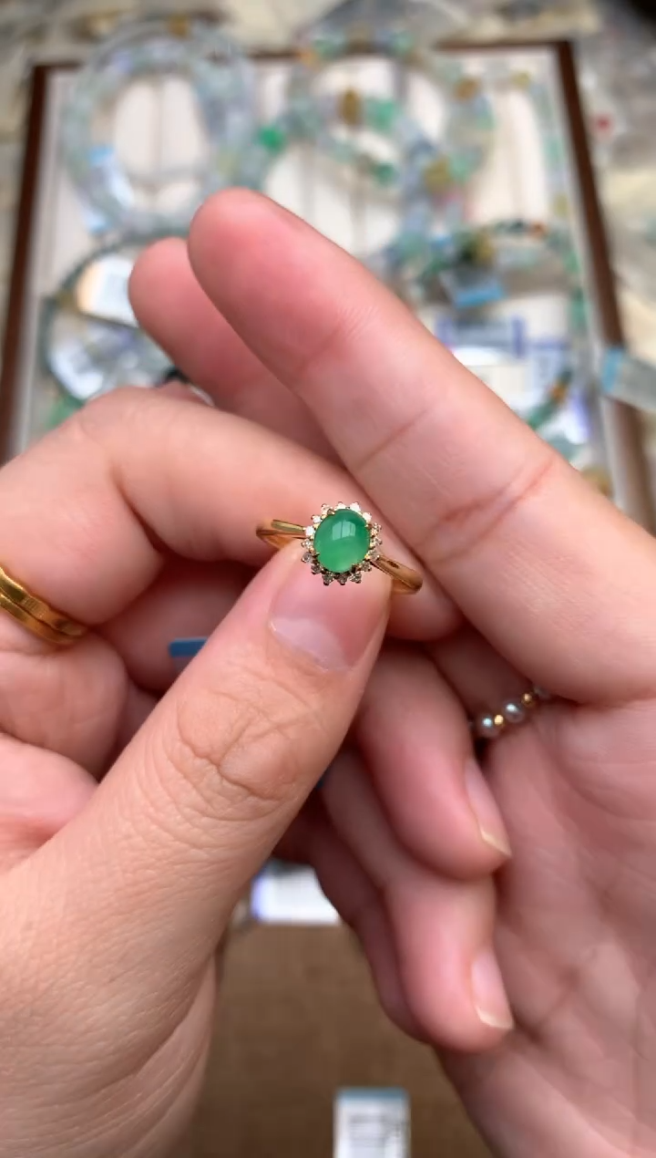 18K金镶嵌挂件翡翠一13圈