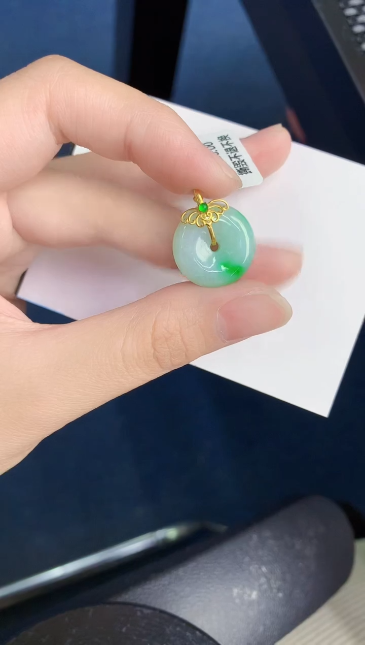 【闪购商品】翡翠颈饰18K金镶嵌0000000000