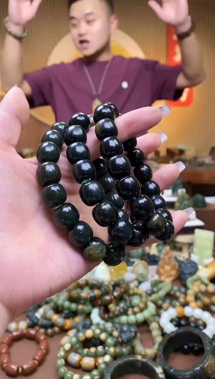 【闪购商品】和田玉手串未镶嵌多样性随机发一