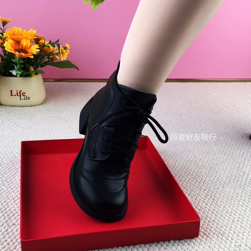 真皮短靴女2025秋冬新款牛皮圆头粗跟中跟系带女靴单靴加绒马丁靴