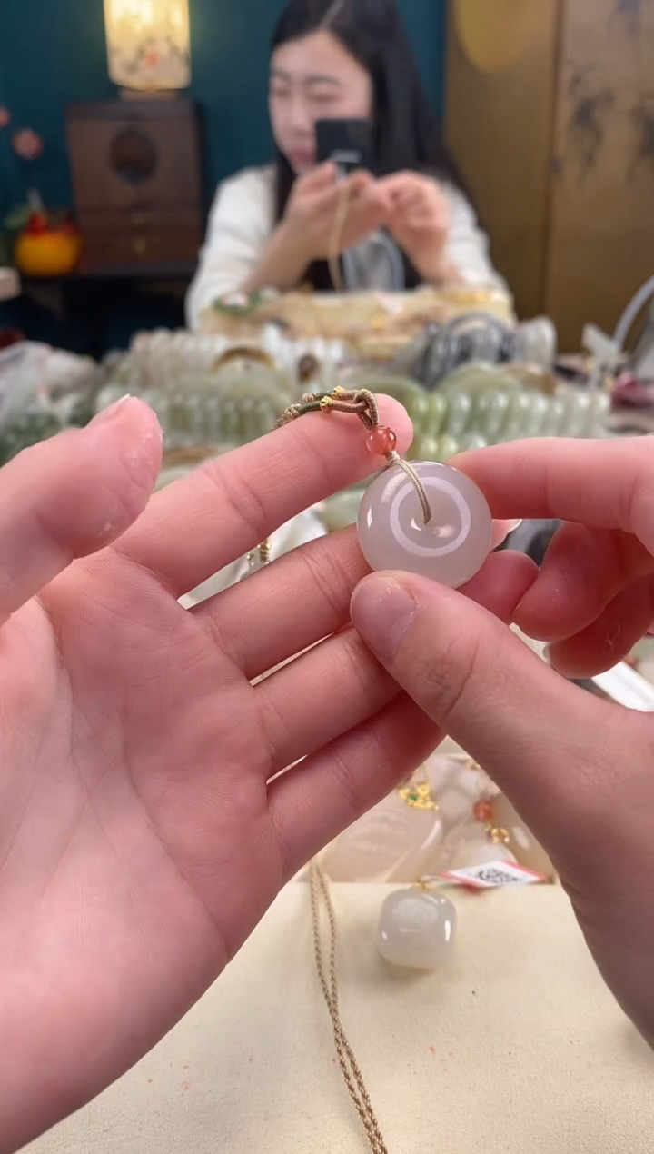 【闪购商品】和田玉吊坠未镶嵌吊坠