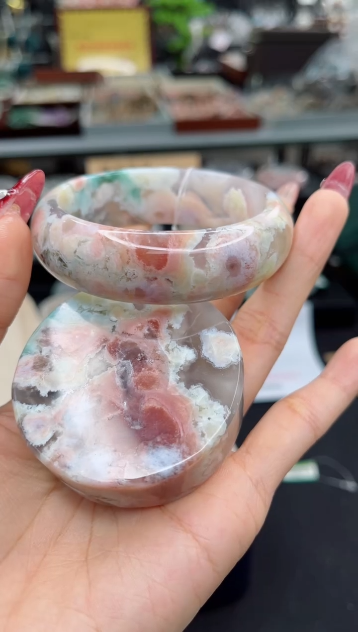 【闪购商品】石英质玉手镯未镶嵌58圈口（赠品镯心）6S8124