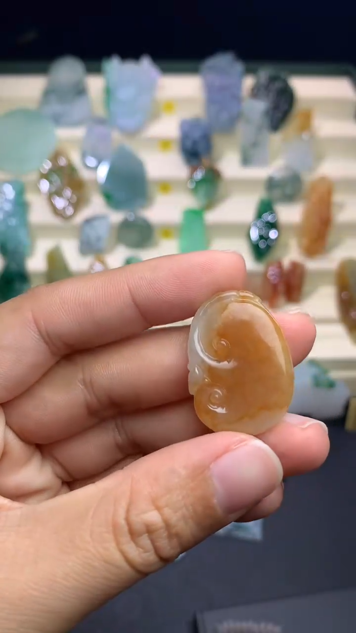 【闪购商品】定制翡翠未镶嵌         如意