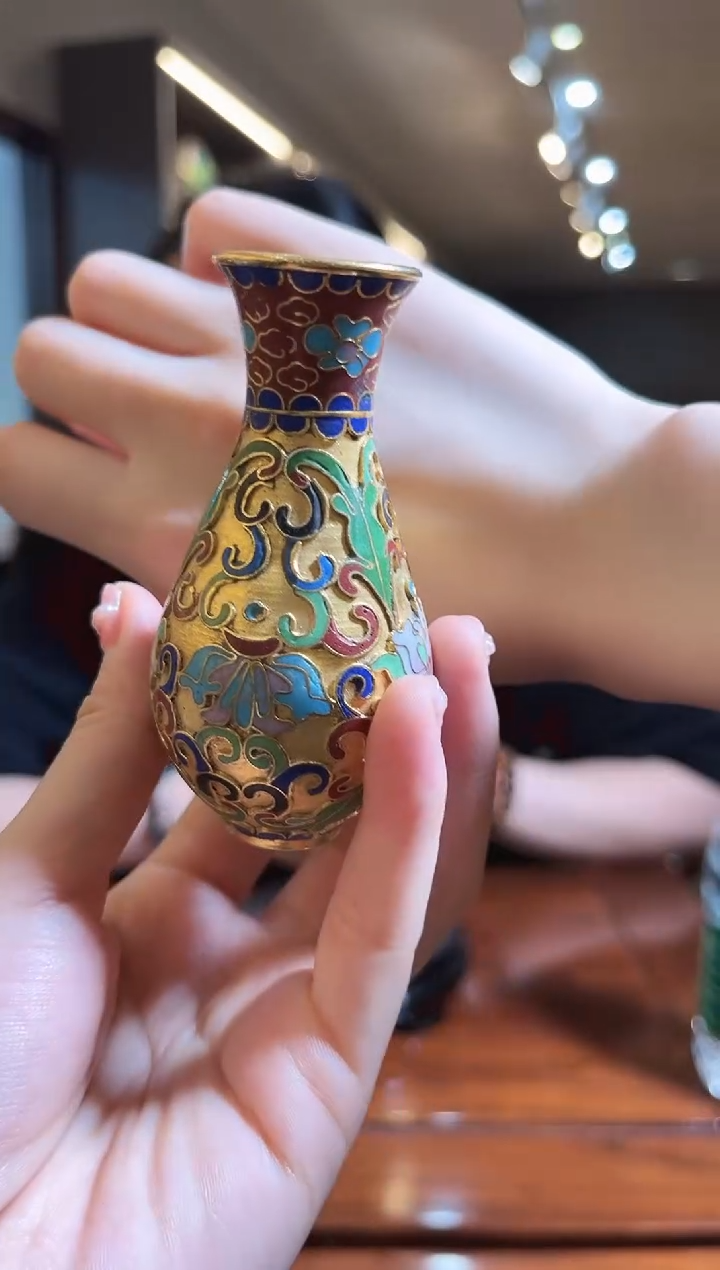 非遗记忆 景泰蓝金地赏瓶 小