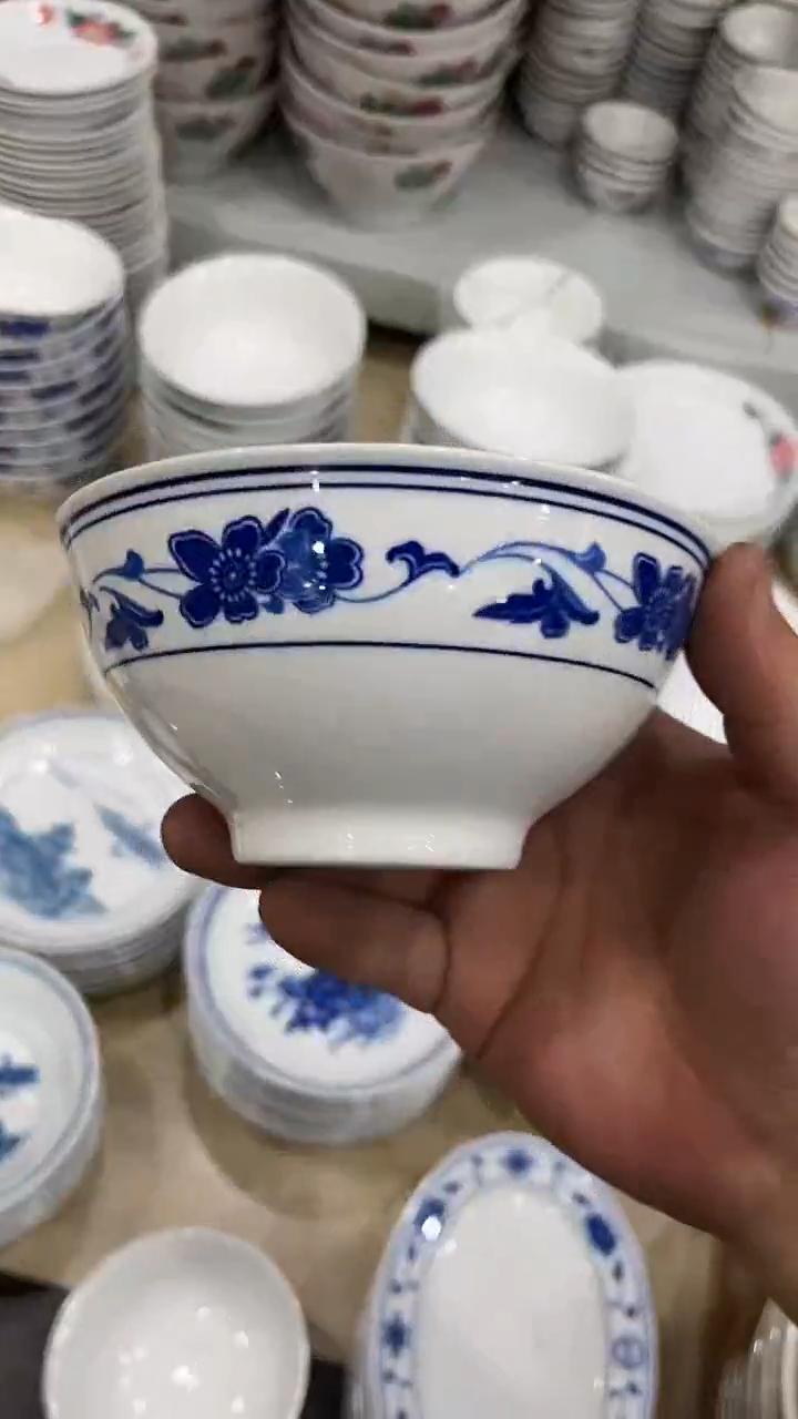 12厘米湖南醴陵釉下五彩陶瓷