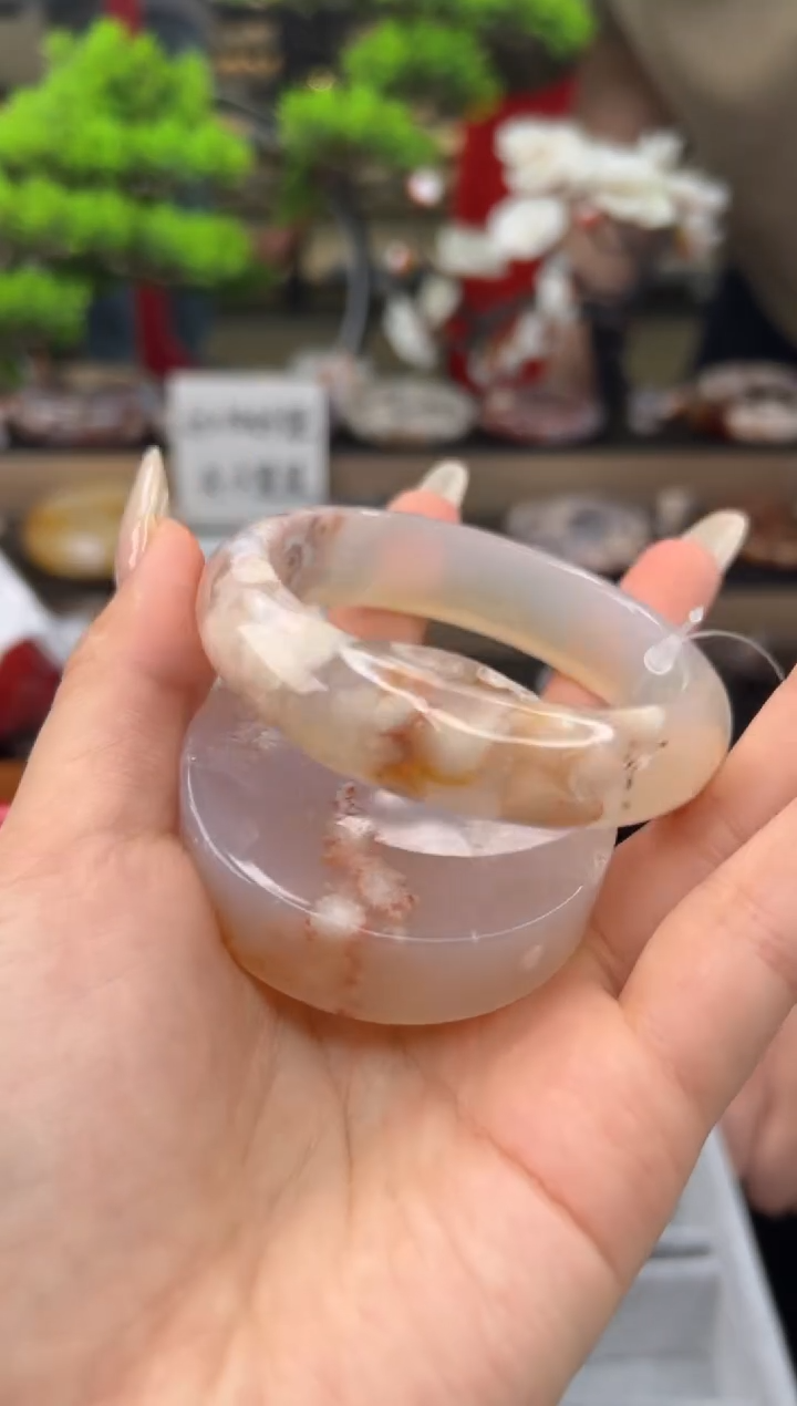 【闪购商品】石英质玉手镯未镶嵌57圈口（赠送镯心)23170