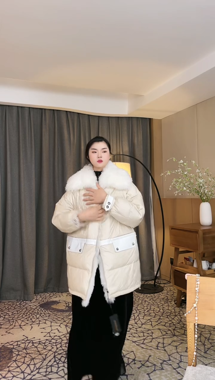 9909#鹅绒服 150斤内