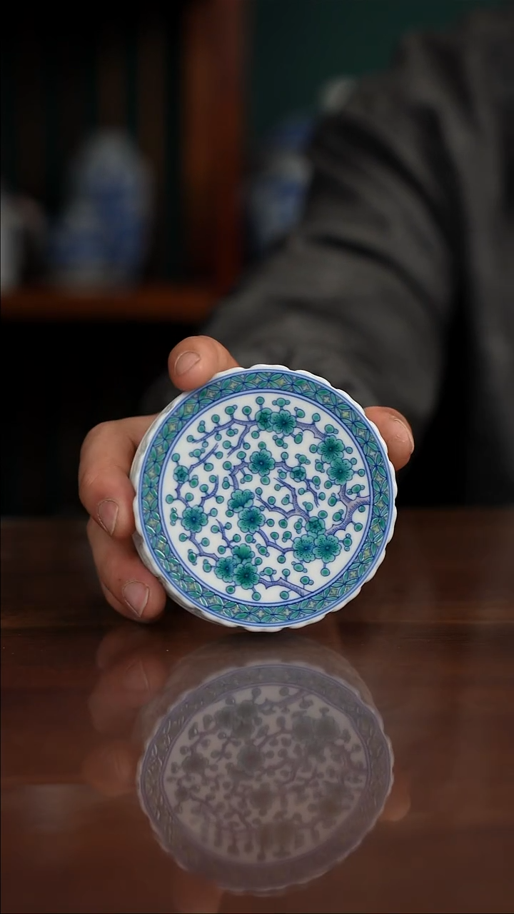 空山明月青花斗彩