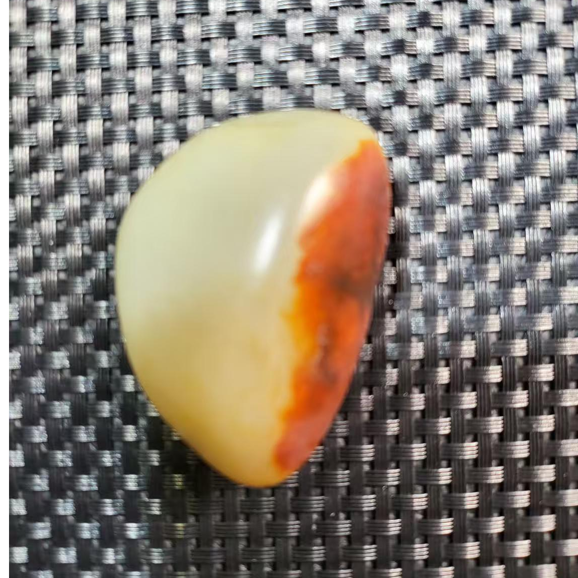 金枝玉叶精美和田玉聚红皮