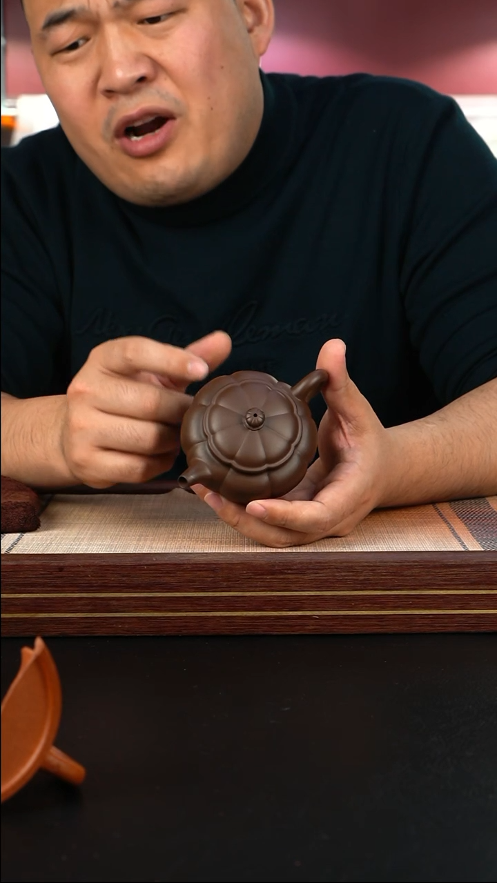 【闪购商品】紫砂茶壶筋纹 八瓣 仿古