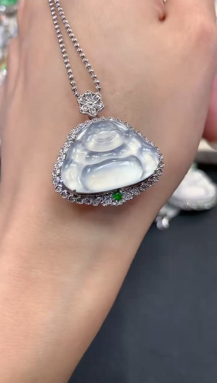 【闪购商品】翡翠吊坠(不含链)18K金镶嵌q86