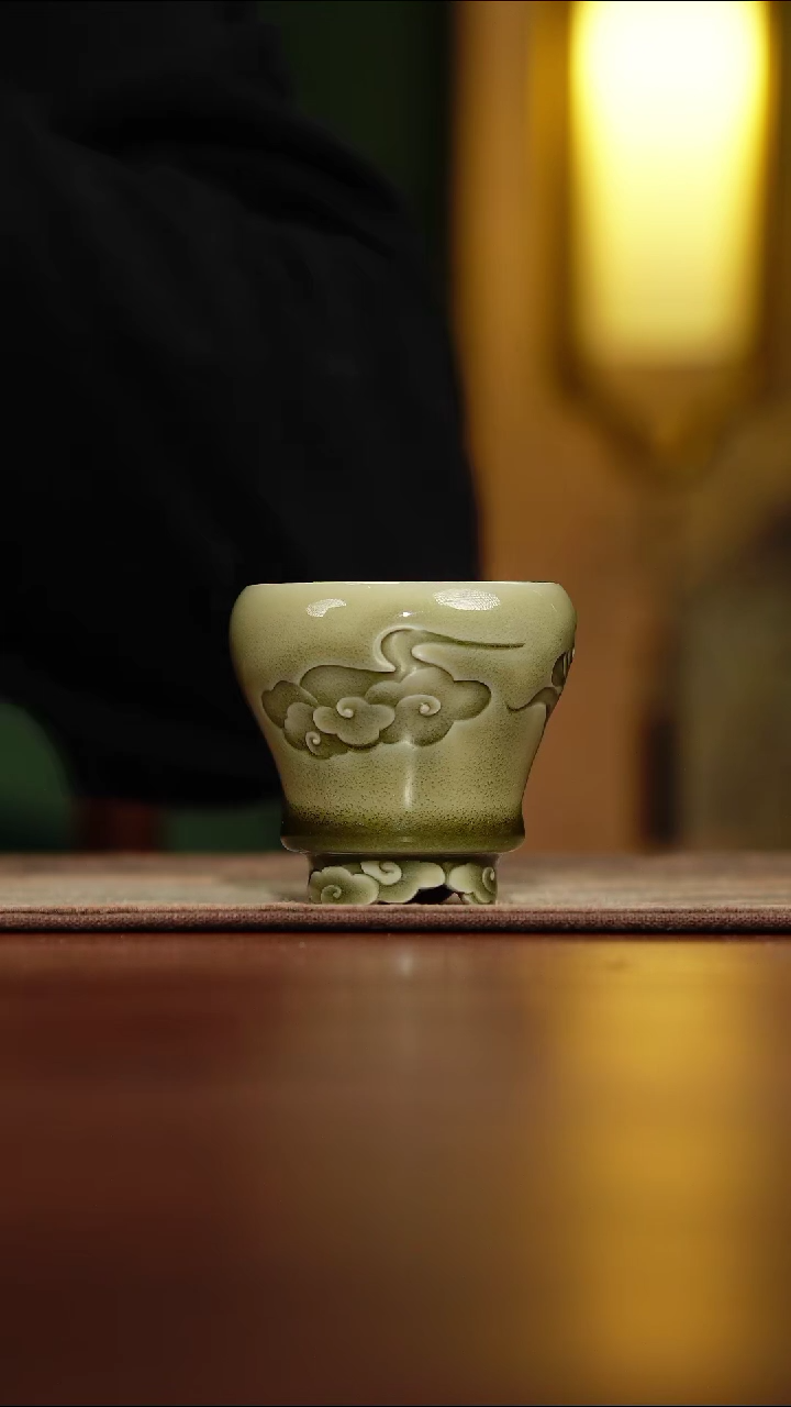 【闪购商品】览古雅观 灰青窑变祥云主人杯