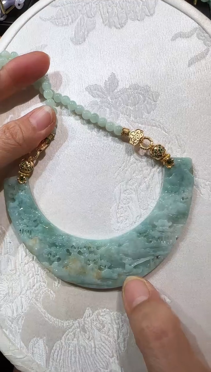 翡翠未镶嵌颈饰国风 