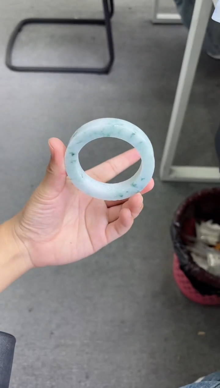 未镶嵌手镯定制翡翠蝴***兰手镯